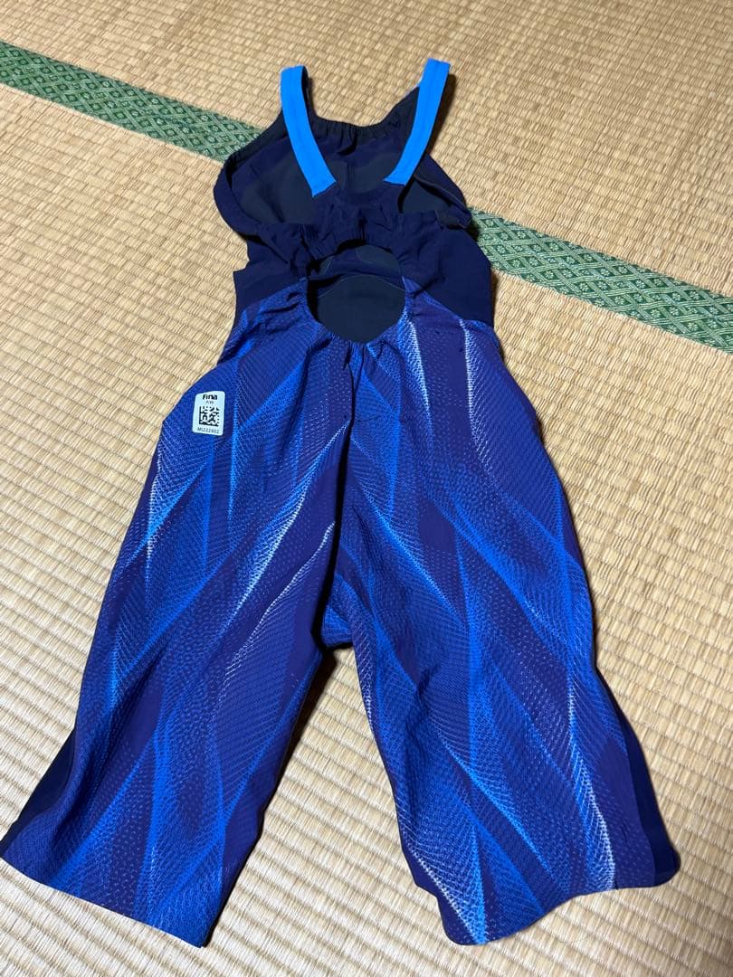 ミズノ　競泳水着　アリーナ　ゴーグル