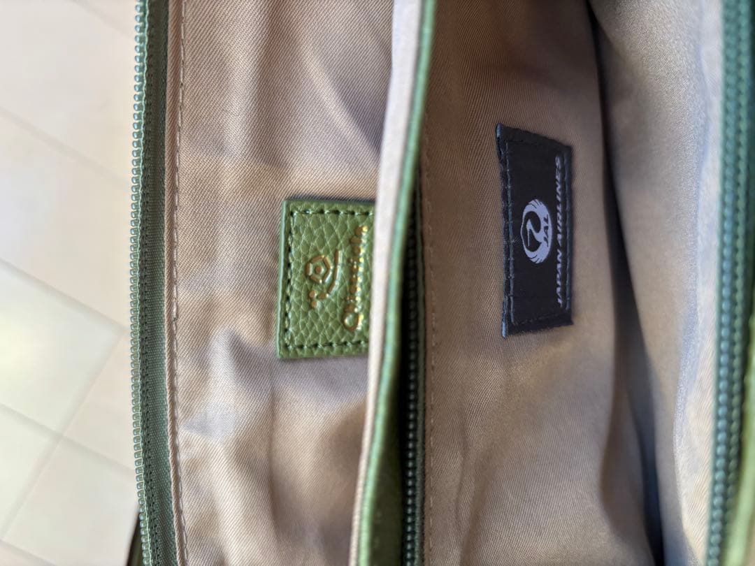 【未使用に近い】JAL限定　ウォレットショルダー