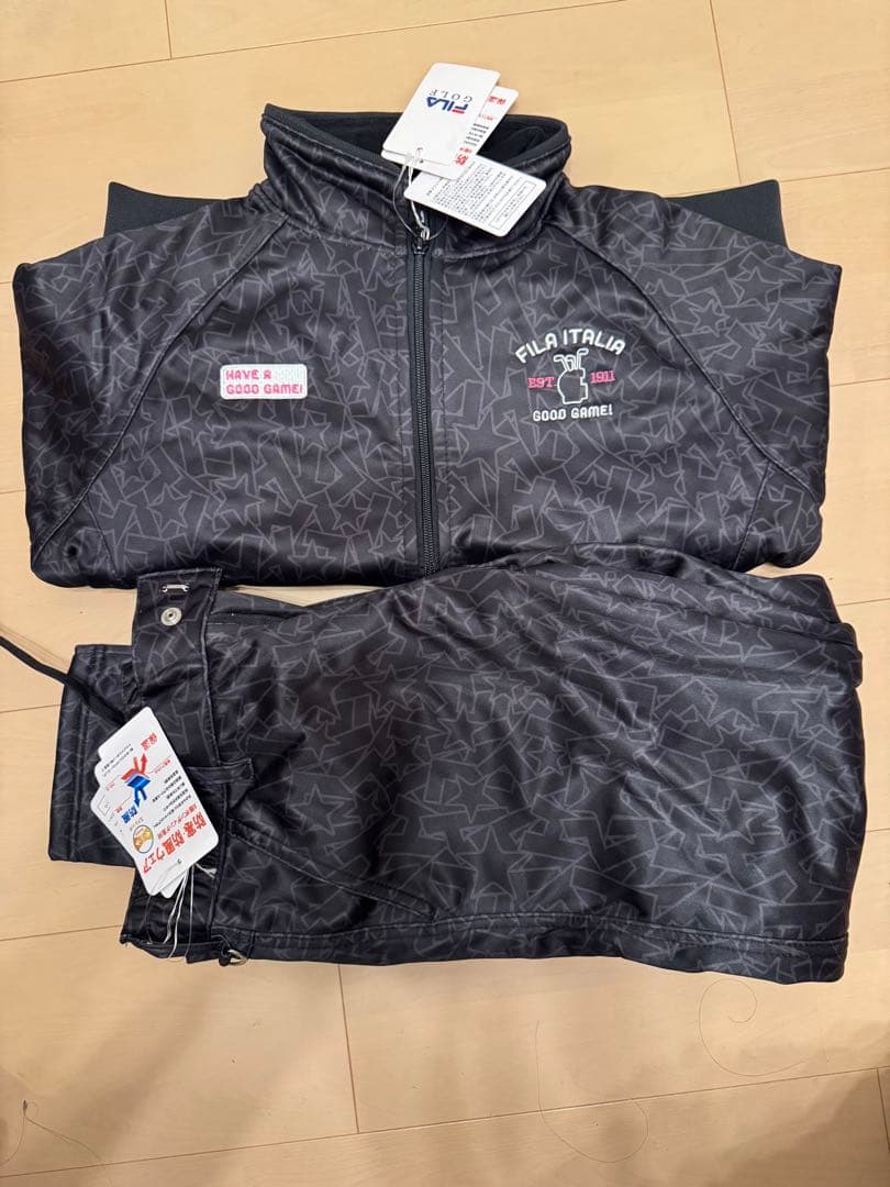 防寒防風ゴルフウェア　上下　Lサイズ　新品タグ付　冬