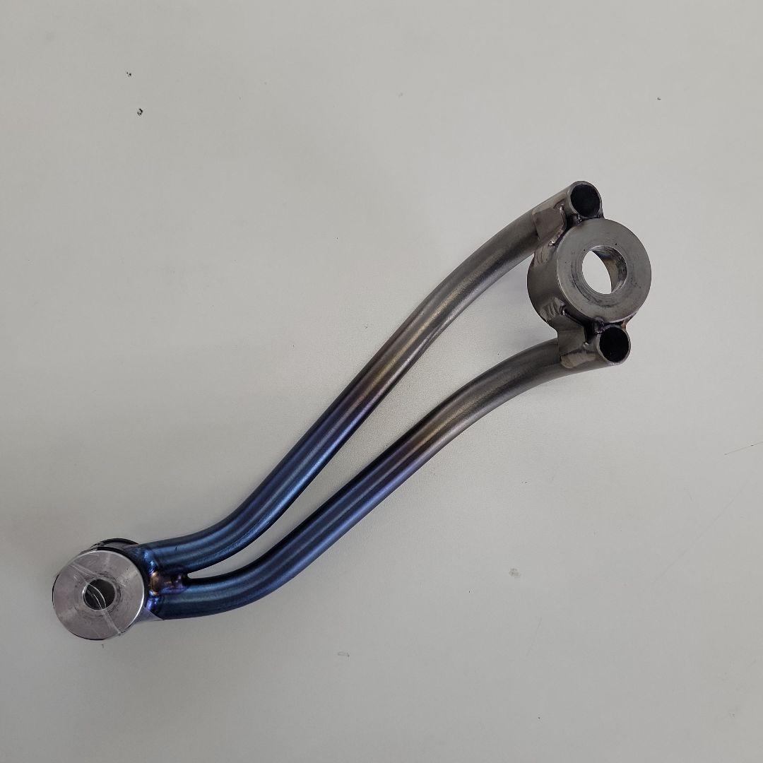 ZRX1200ダエグ　サイレンサー　チタンステー