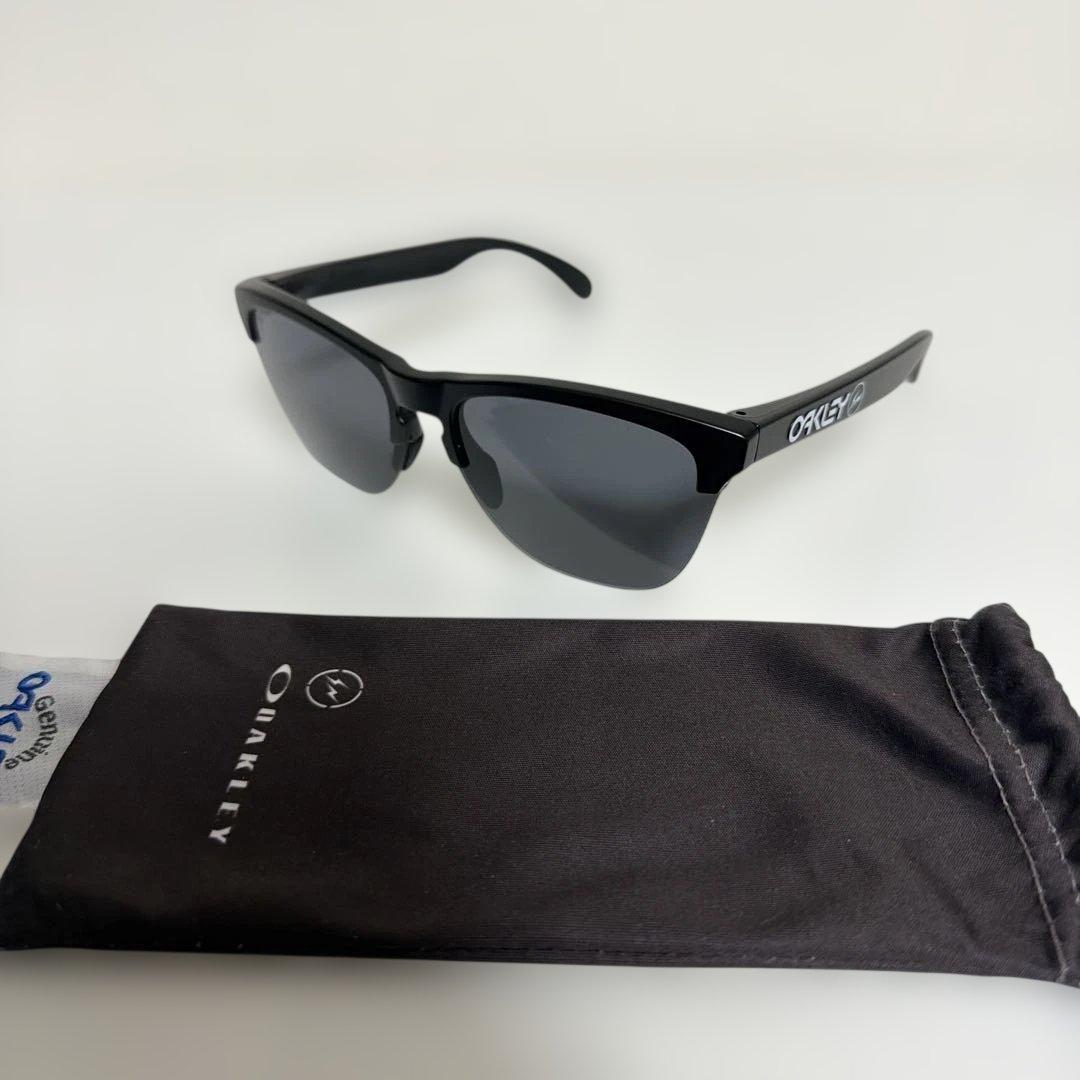 希少❗️オークリー×フラグメント　OAKLEY × fragment サングラス