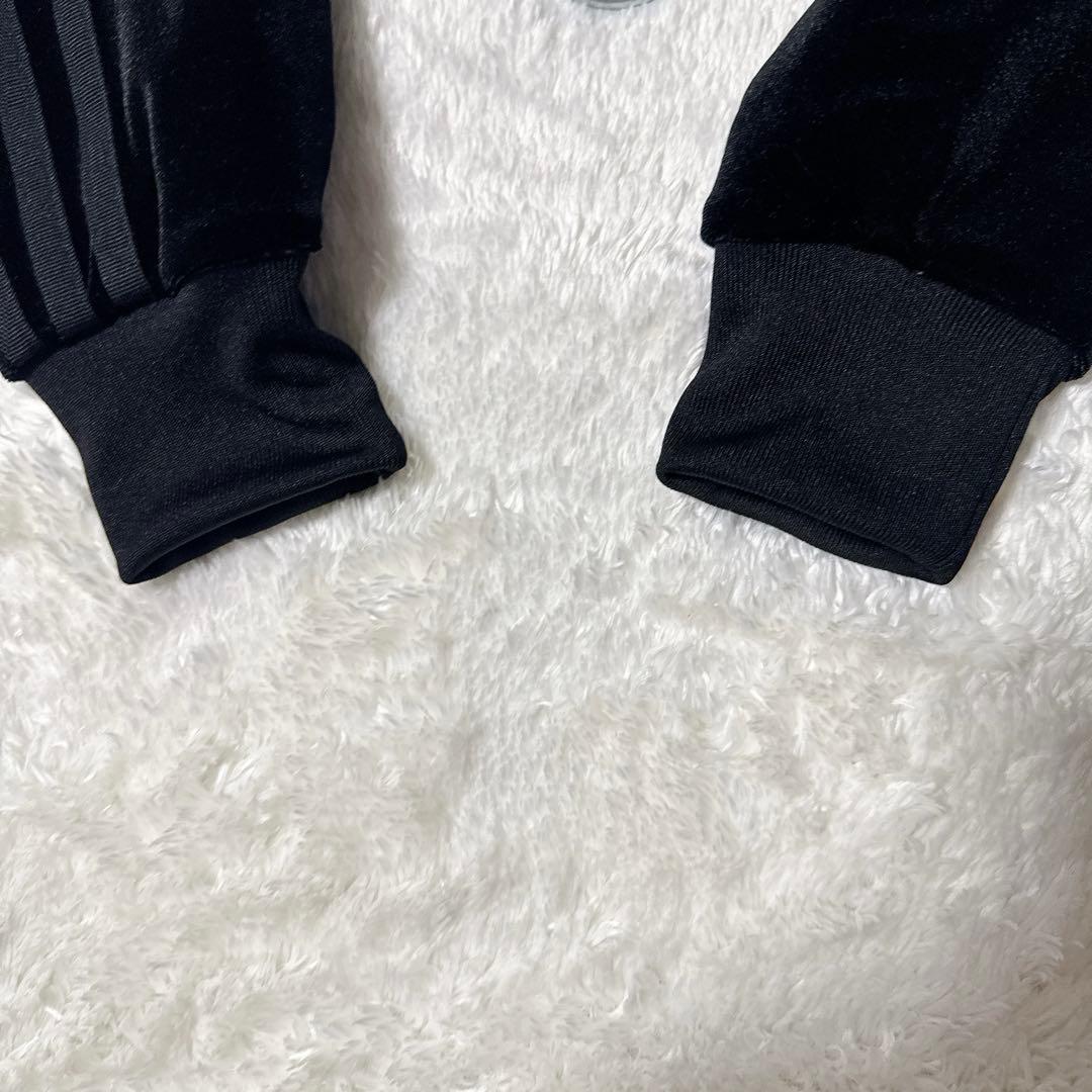 adidas originals ベロアトラックジャケット ブラック ベルベット