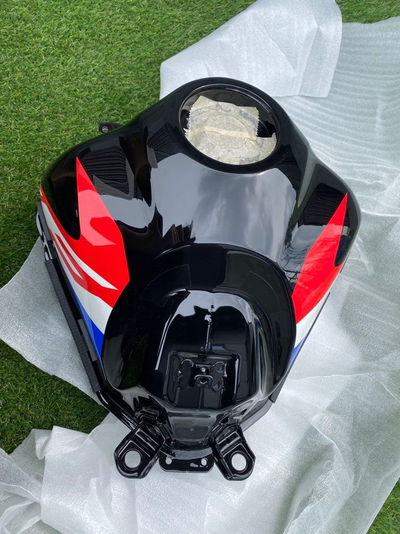 crf250 ラリー　タンク　新品　未使用