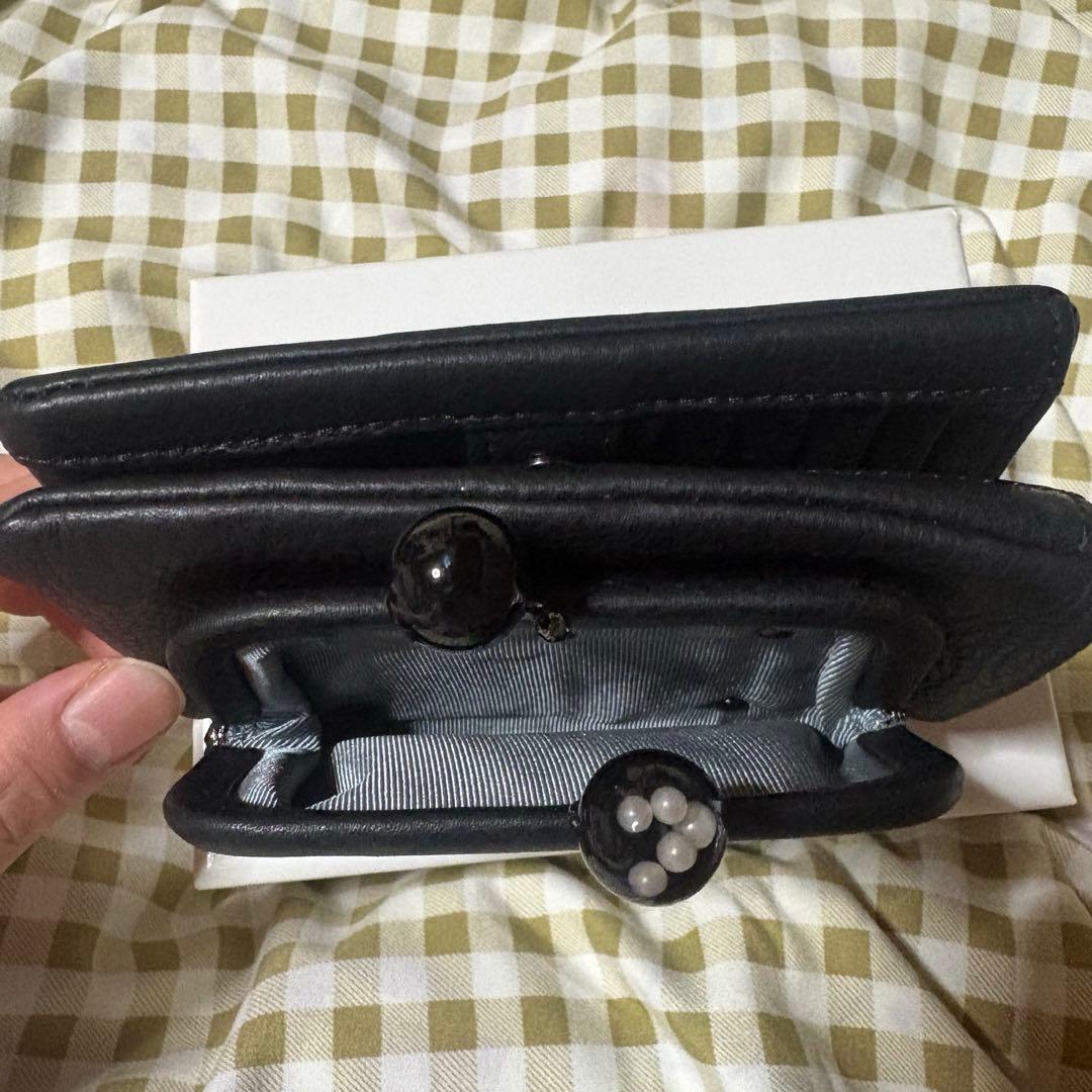 ear PAPILLONNER がま口 折り財布 ブラック