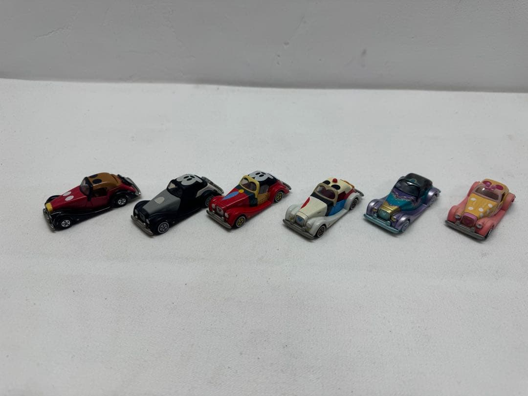 トミカ　ディズニー　48台まとめ売り　ケース付き！