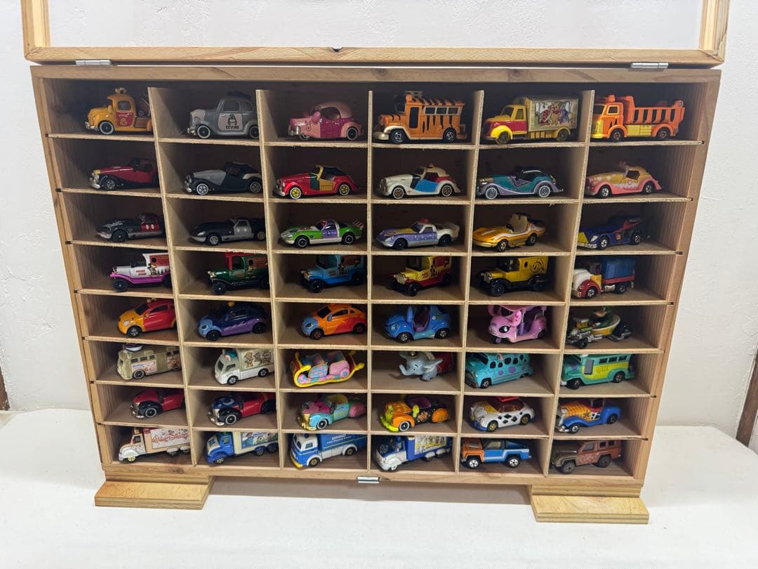 トミカ　ディズニー　48台まとめ売り　ケース付き！