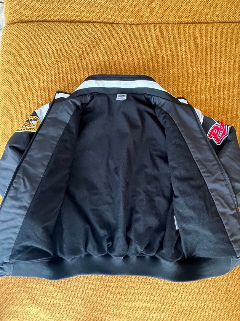 ポルテ×ソフトバンクホークス　グランドコート