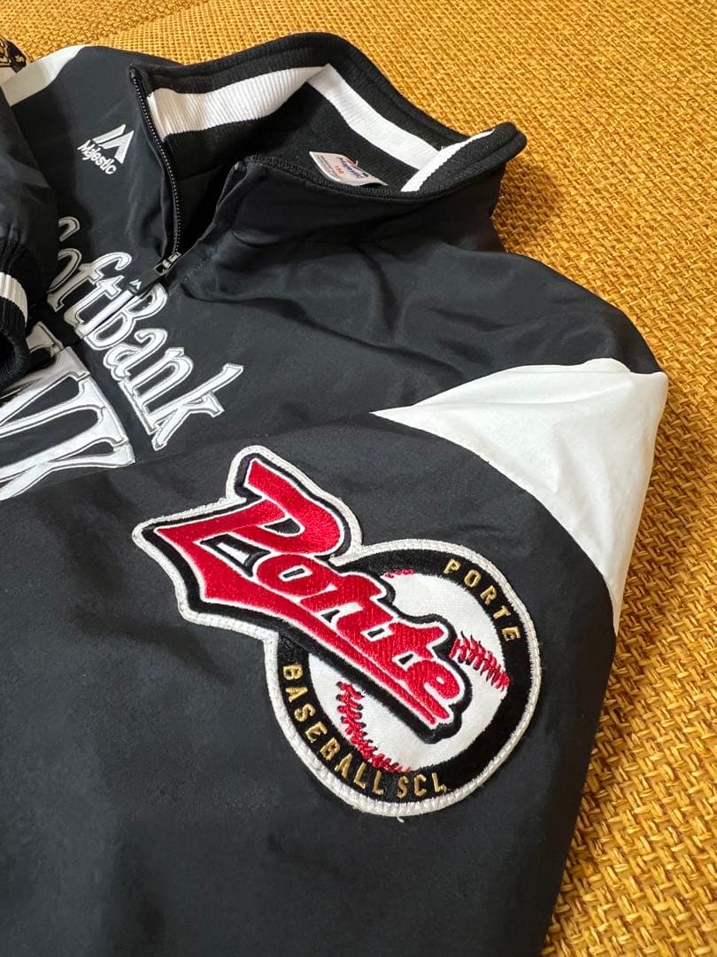 ポルテ×ソフトバンクホークス　グランドコート