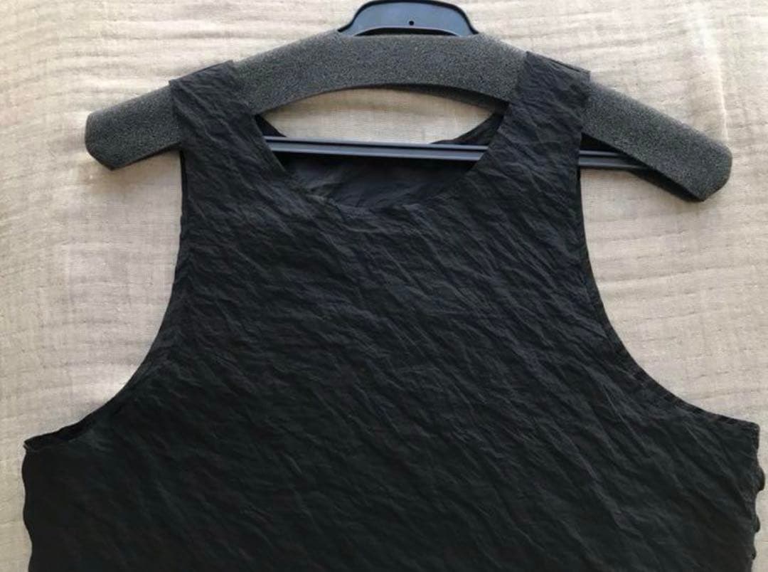 yo BIOTOP シアータンクトップ