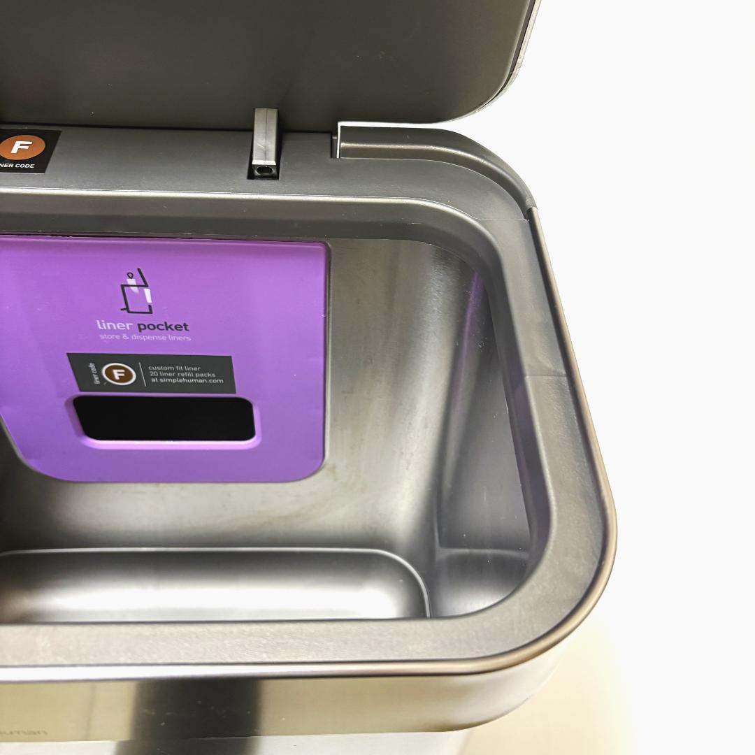 シンプルヒューマン レクタンギュラーステップカン 30L シルバー