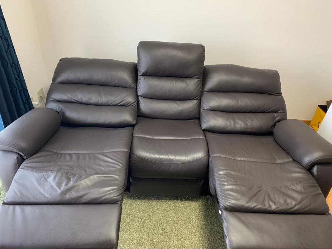 ニトリ 3人用 電動テーブル付 リクライニングソファ Nビリーバ 2革 DBR