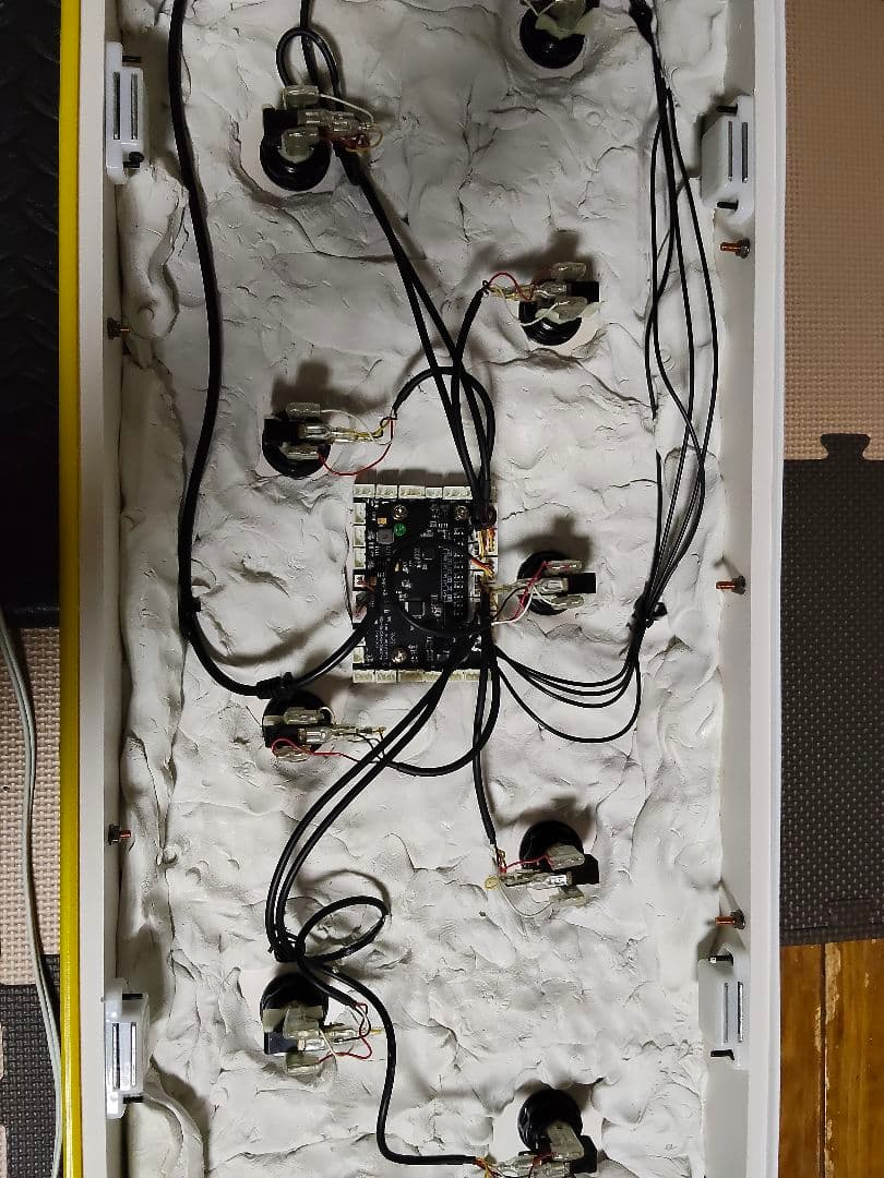 popoller 三和ボタン換装済み