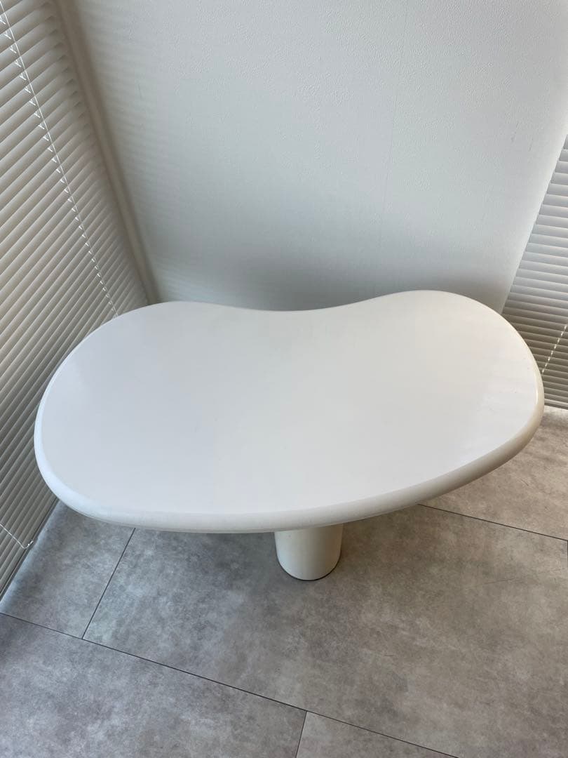 アシンメトリック センターテーブル　ポストモダン　北欧　ローテーブル