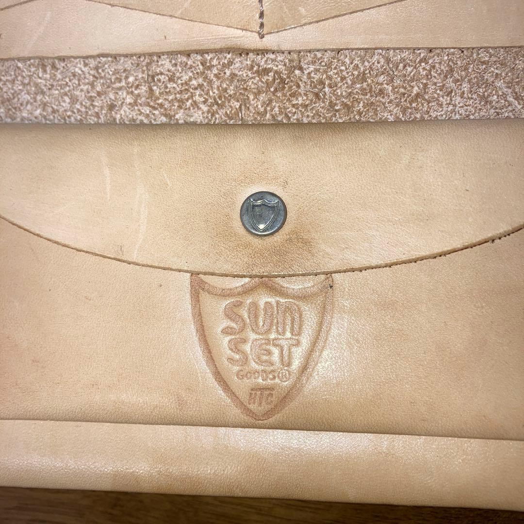 BB15☆HTCスタッズ財布