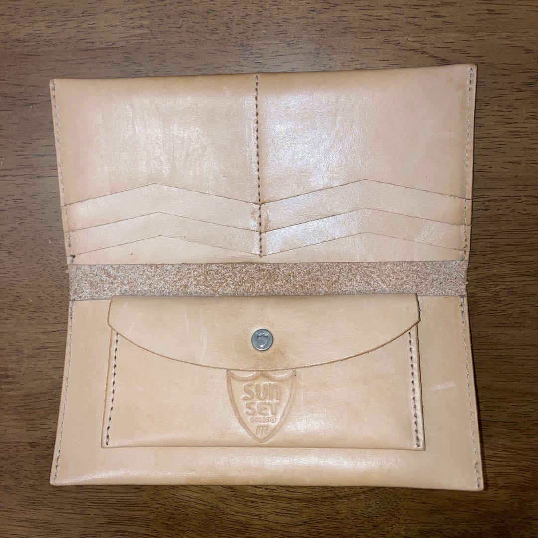 BB15☆HTCスタッズ財布