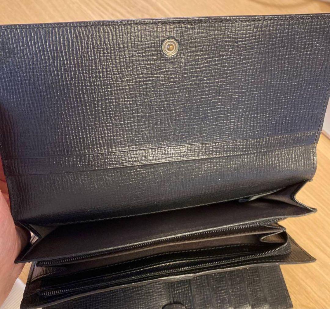 フェンディ　長財布