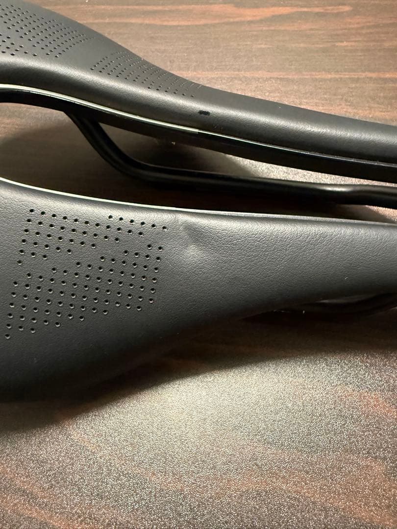 パーツ Selle Italia SLR Boost Superflow 130mm