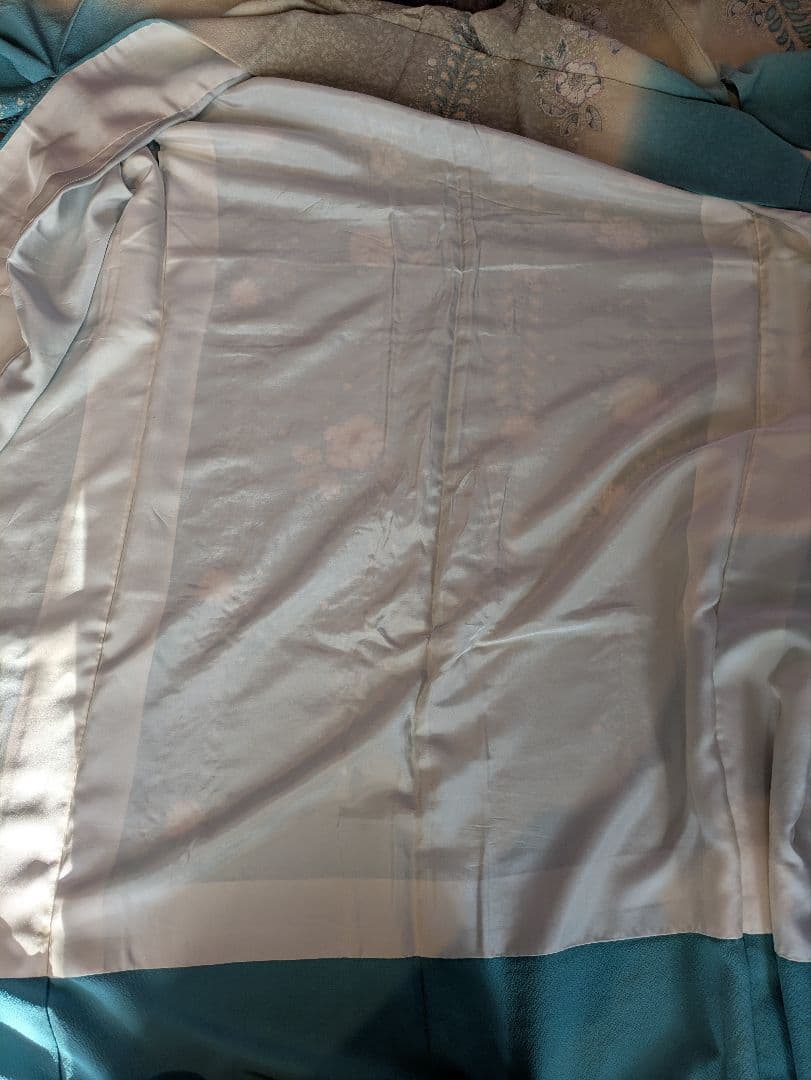 青色とベージュの花柄刺繍着物 卒業式　入学式