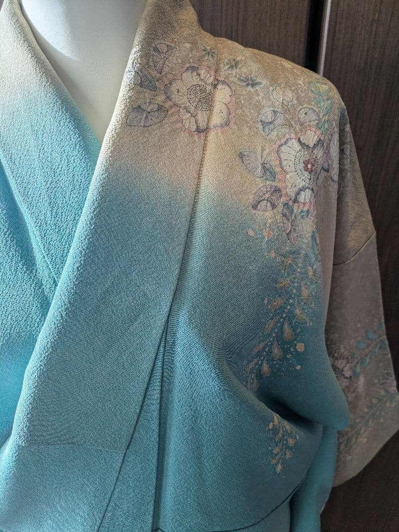 青色とベージュの花柄刺繍着物 卒業式　入学式