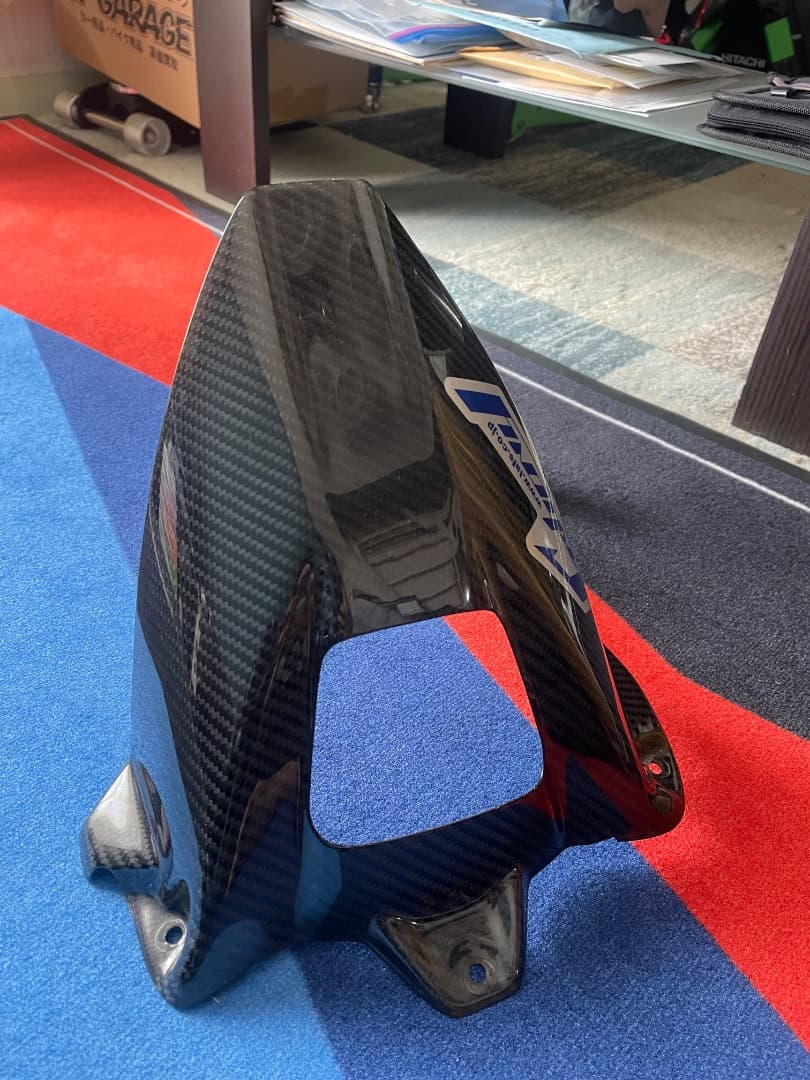 S1000rr 15-18 カーボニーツイルカーボン リアフェンダー。