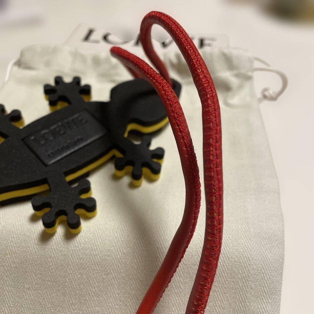 LOEWE チャーム サラマンダー型チャーム　バックチャーム