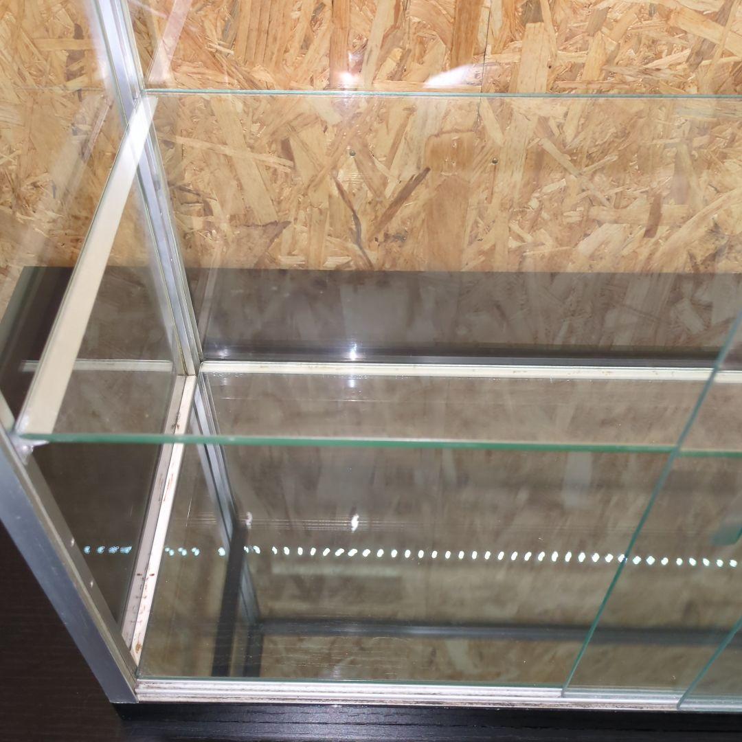 最終値下げ　アルミ 昭和レトロ ガラスショーケース 2段 ディスプレイ