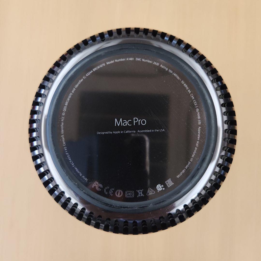 MacPro (Late 2013) / 4コア / 32GB / 500GB