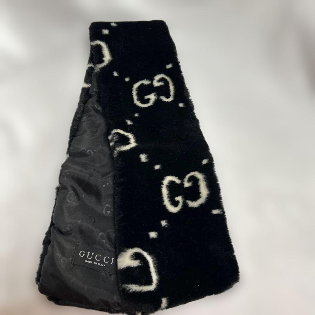 GUCCI ファー マフラー ブラック/ホワイト