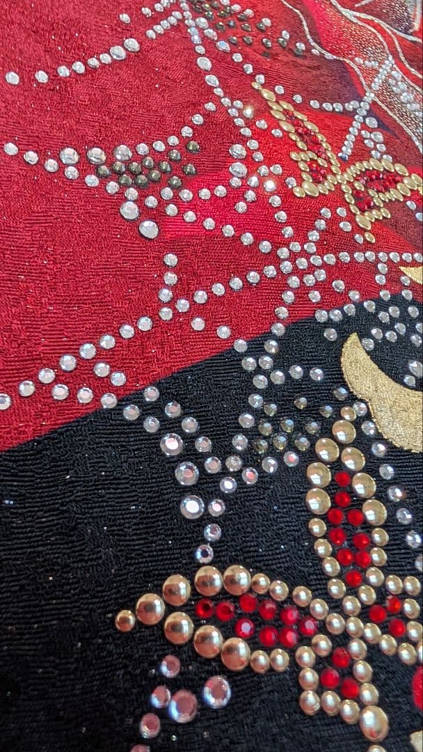 【超美品•現代柄】赤・黒・金 バラ模様の 振袖＆袋帯のセット♪162cm