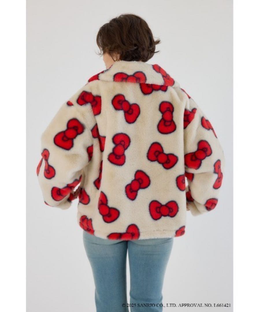 RODEO CROWNS WIDE BOWL KITTYフェイクファーコート