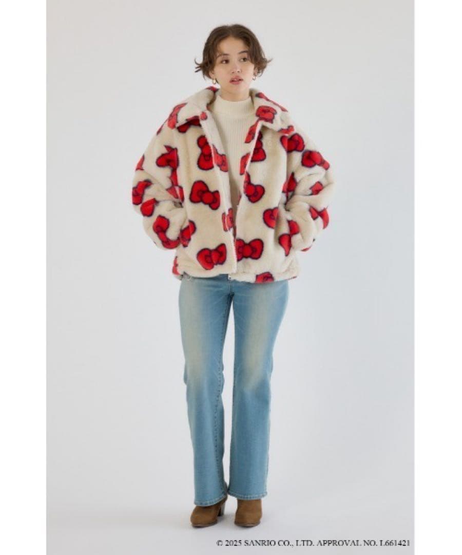 RODEO CROWNS WIDE BOWL KITTYフェイクファーコート