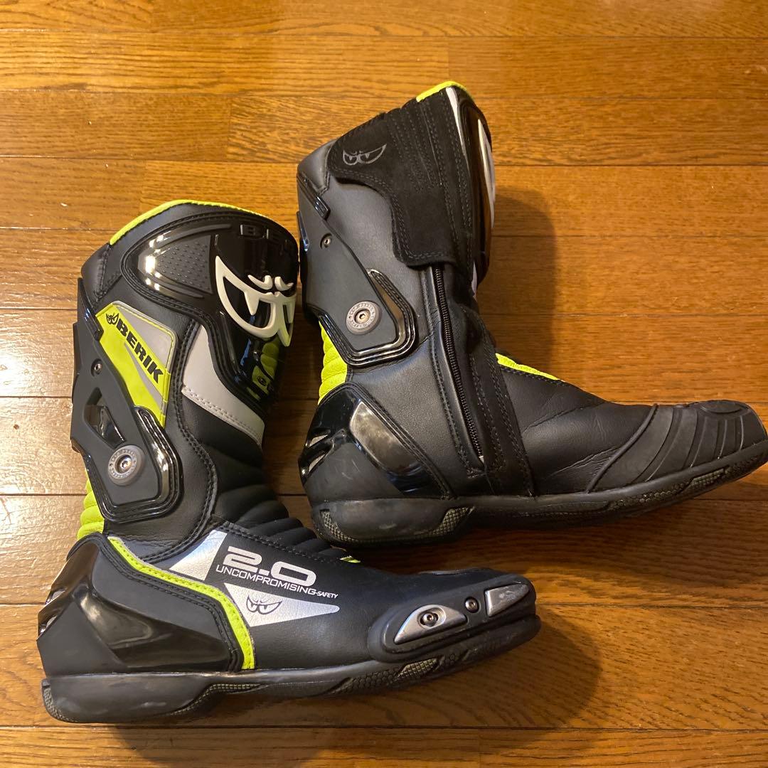 バイク用ブーツ 黒/緑　EUR44