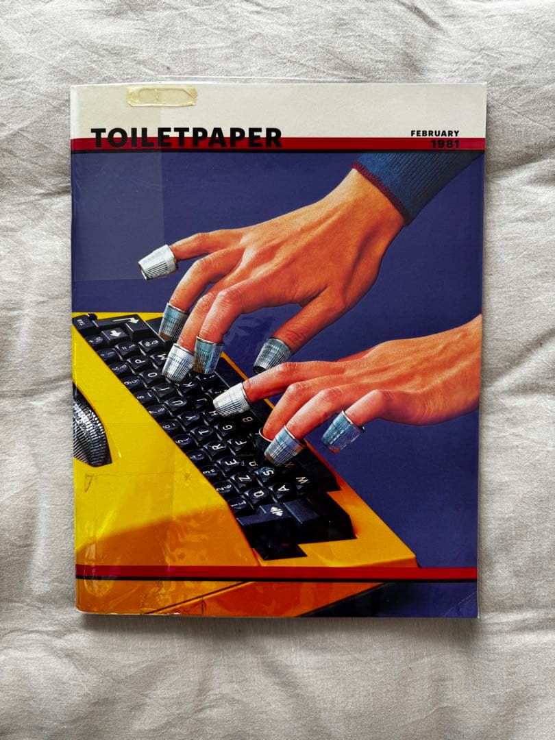 TOILETPAPER MAGAZINE アート
