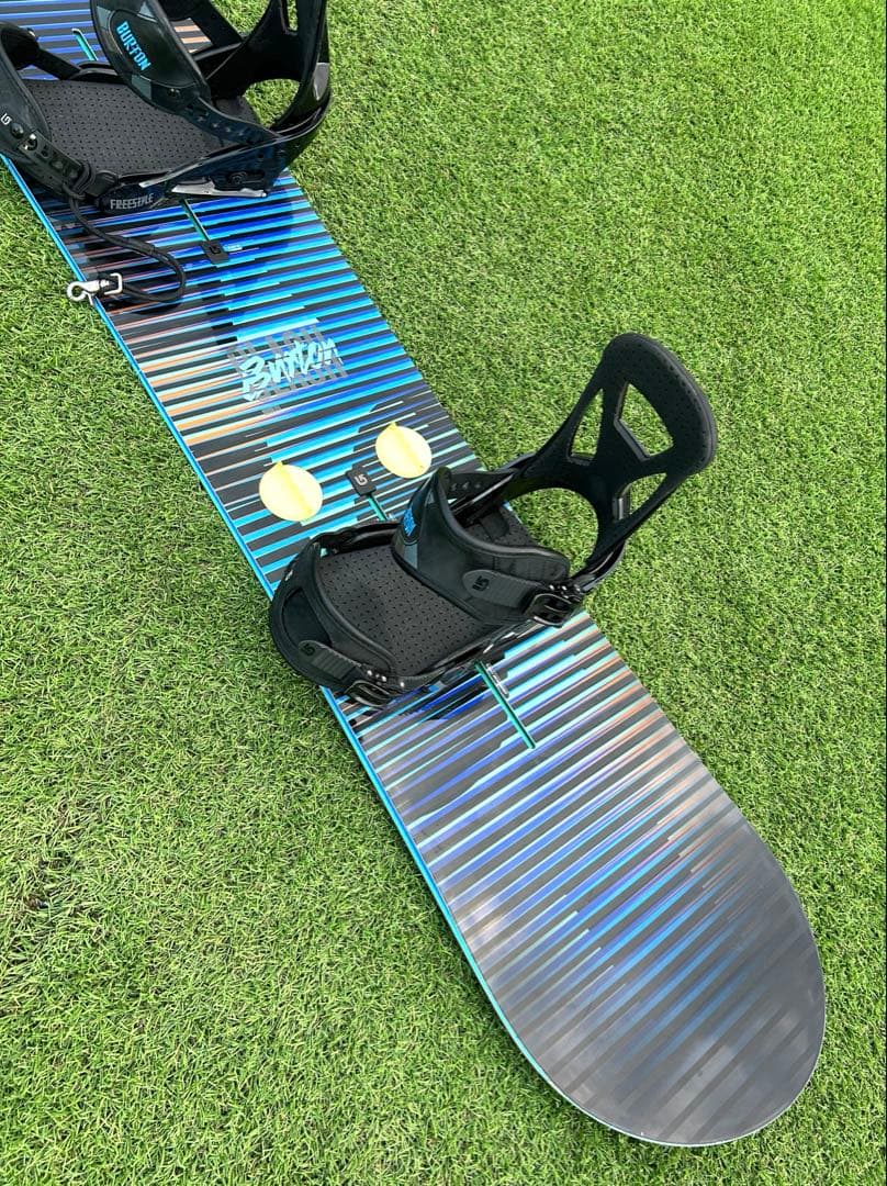 BURTON カバー付き151cmビンディング付き スノーボードクラッシュ
