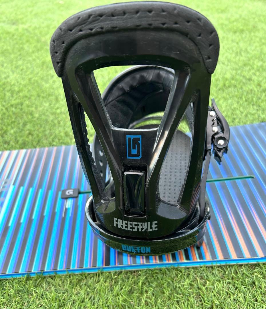 BURTON カバー付き151cmビンディング付き スノーボードクラッシュ