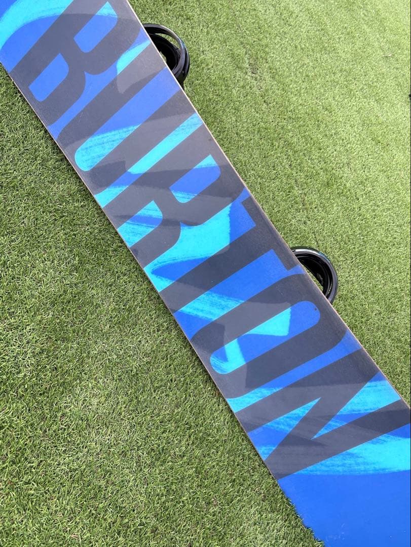 BURTON カバー付き151cmビンディング付き スノーボードクラッシュ