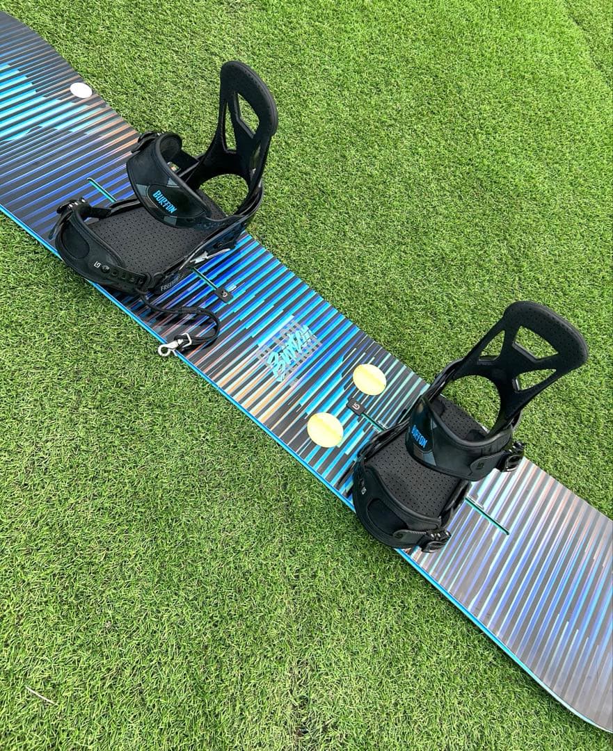 BURTON カバー付き151cmビンディング付き スノーボードクラッシュ