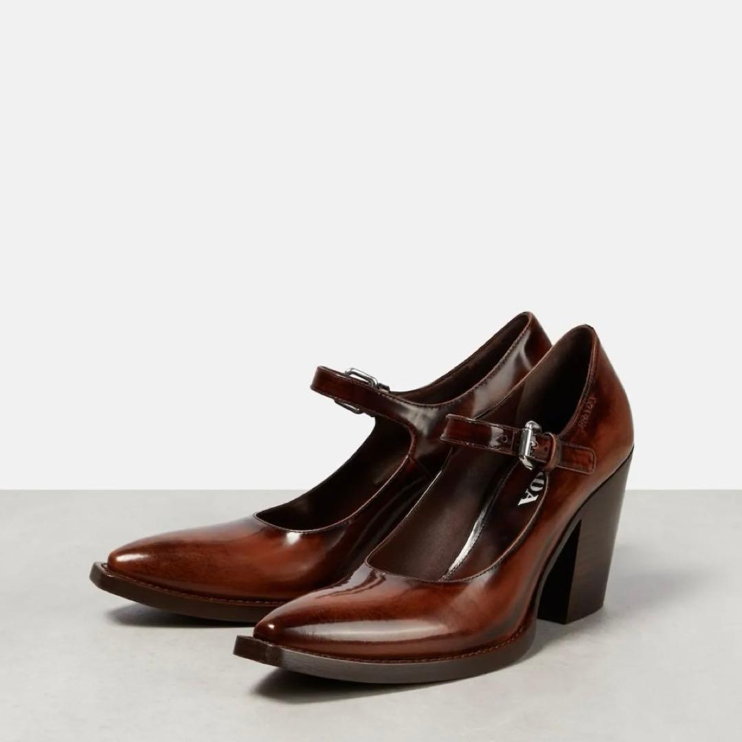 PRADA ブラウン ヒール靴 ポインテッドトゥ