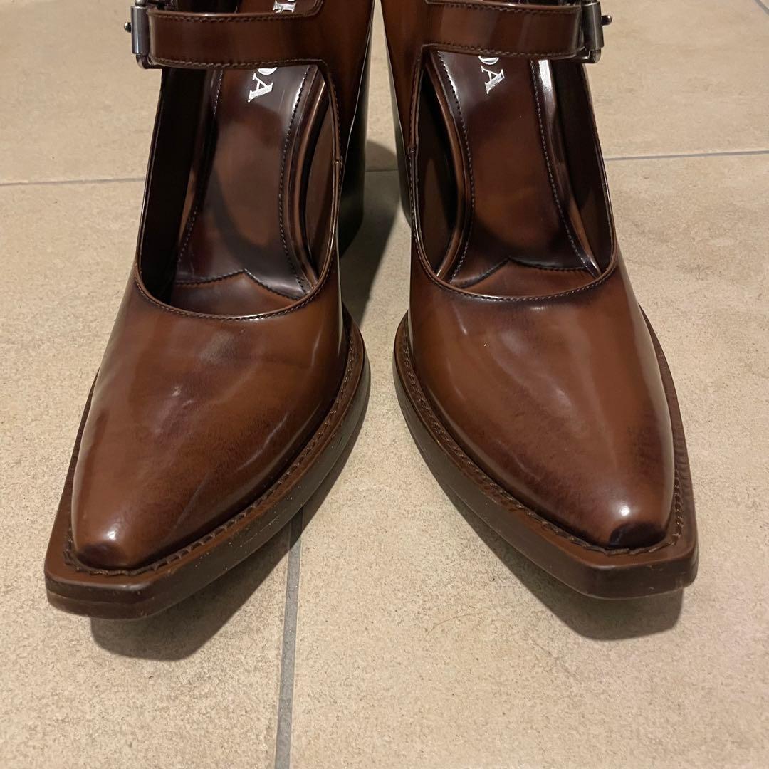 PRADA ブラウン ヒール靴 ポインテッドトゥ