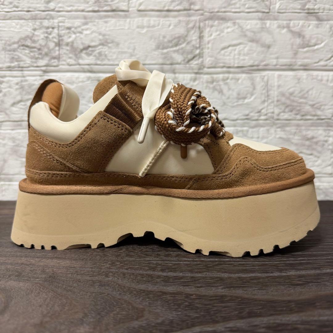 UGG アストロメル 厚底スニーカー チェスナット 23cm