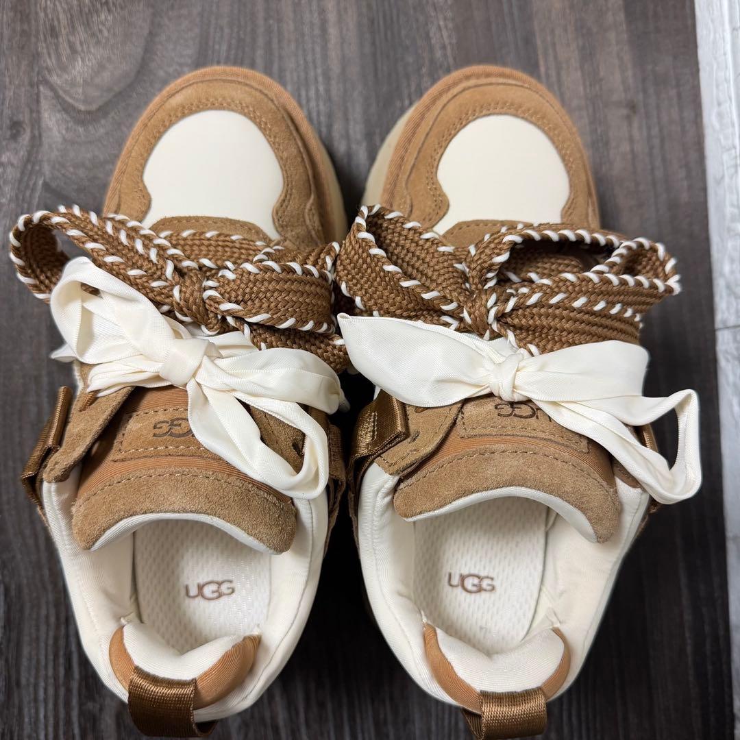 UGG アストロメル 厚底スニーカー チェスナット 23cm