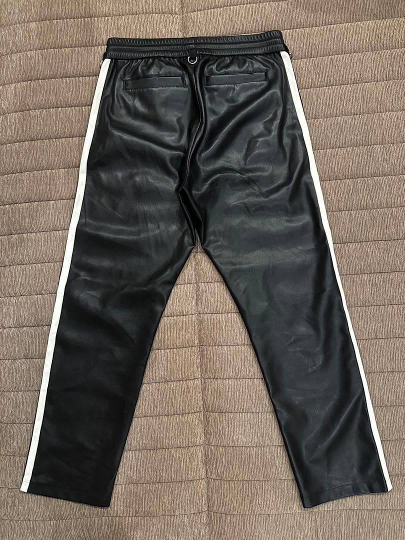 FCRB Bristol フェイクレザーパンツ　Ｌサイズ