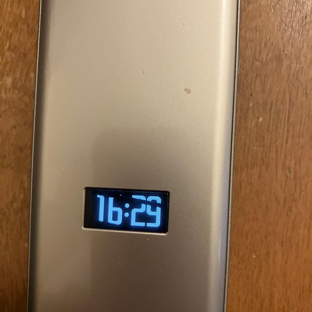 docomoらくらくホンF-41C/ACアダプタ08付き