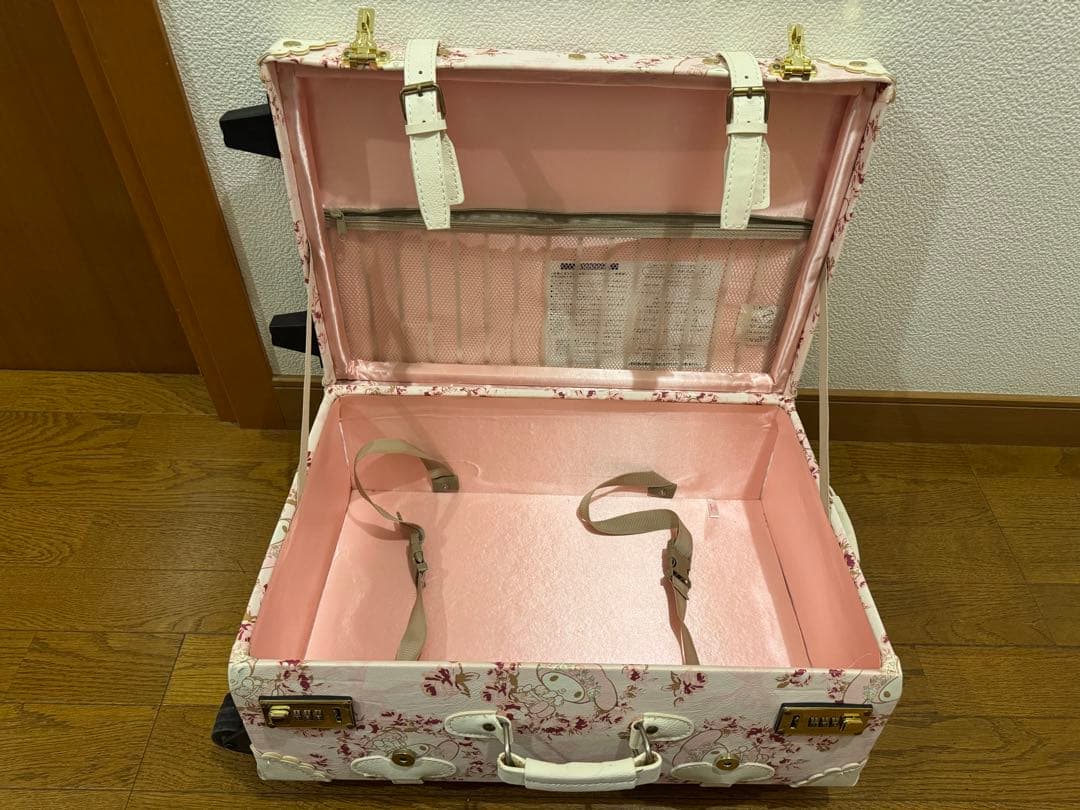 マイメロ　トランク　キャリーケース　リズメロ　リズリサ　サンリオ