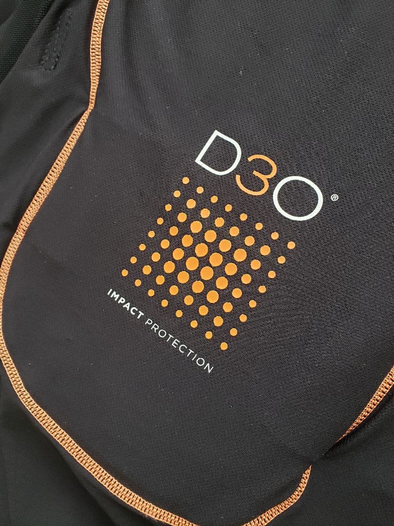 鎧武者　D3O　プロテクター　Lサイズ