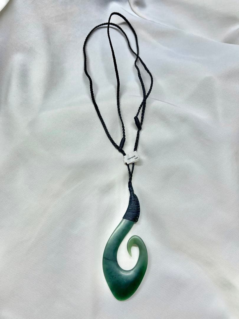 FISHERMAN 翡翠 カービングネックレス ニュージーランド産