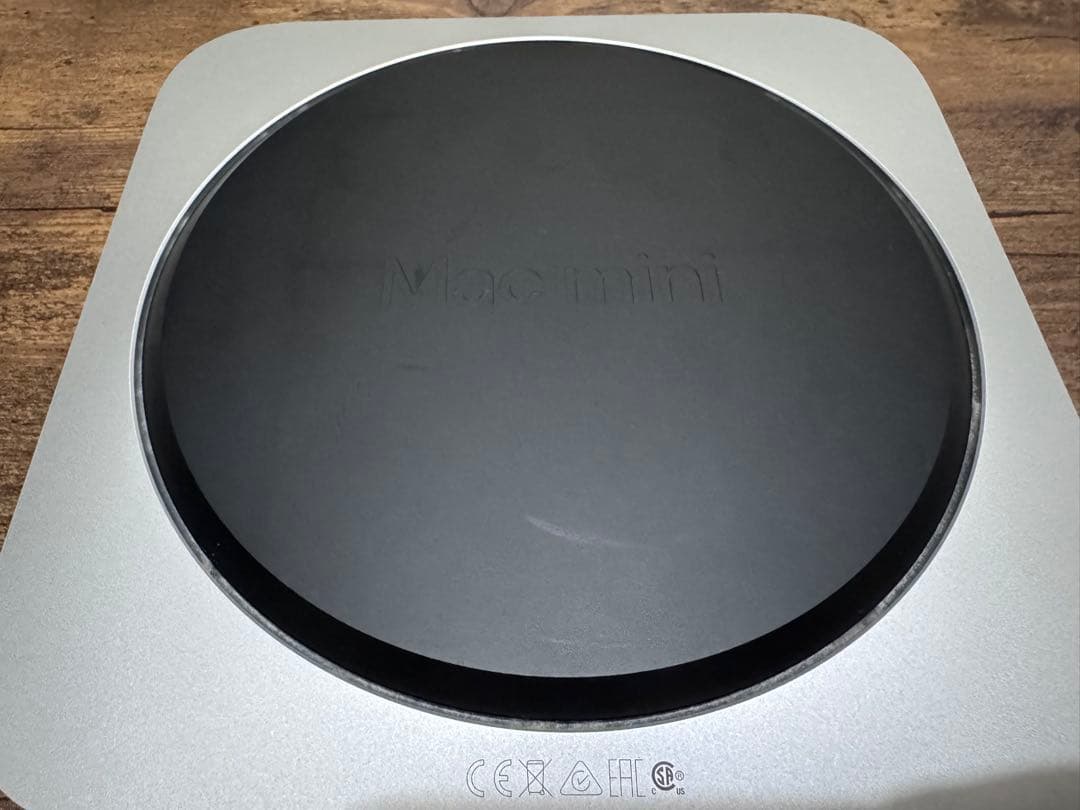 Apple Mac mini M2（2023年モデル）