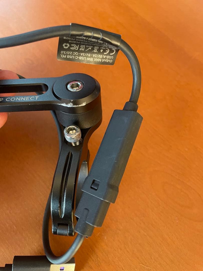 SPコネクト　SPC➕対応　アンチバイブレーション充電ユニット　モトマウント付