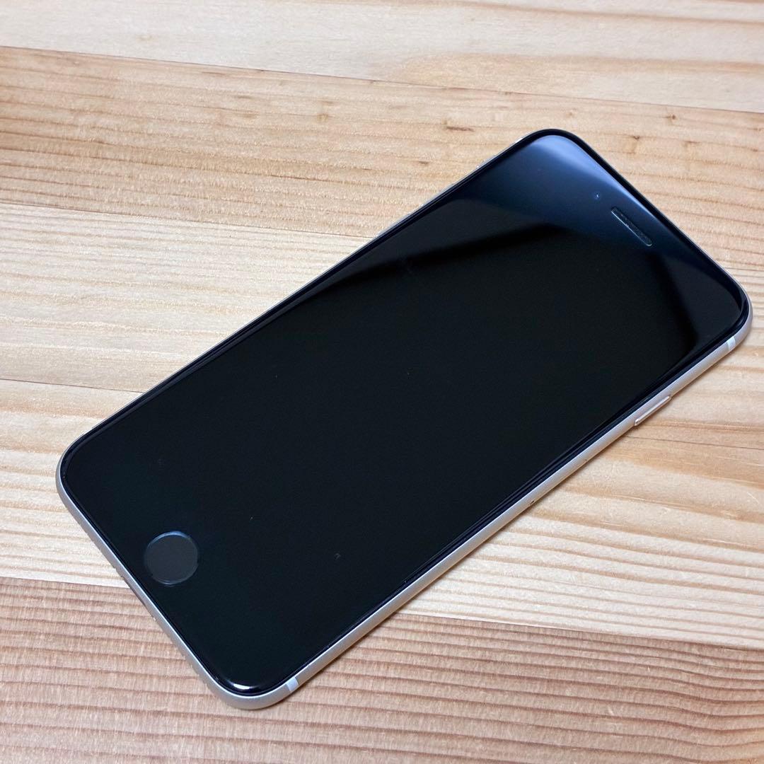 下*ん様 バッテリー新品　iPhoneSE第3世代64GB SIMフリー　美品