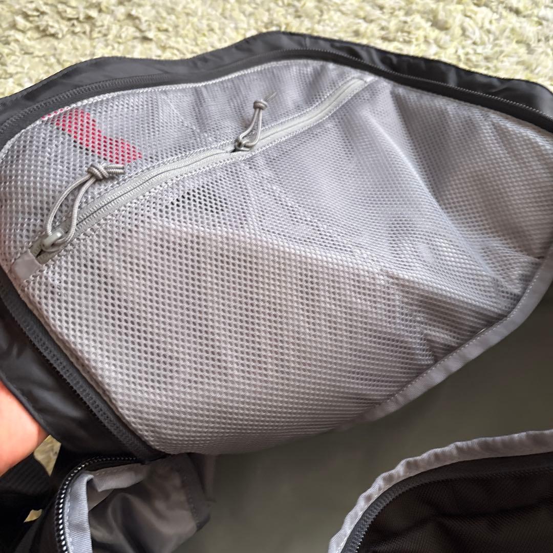 MAMMUT 大容量 リュック・バックパック CARGON60 黒/赤